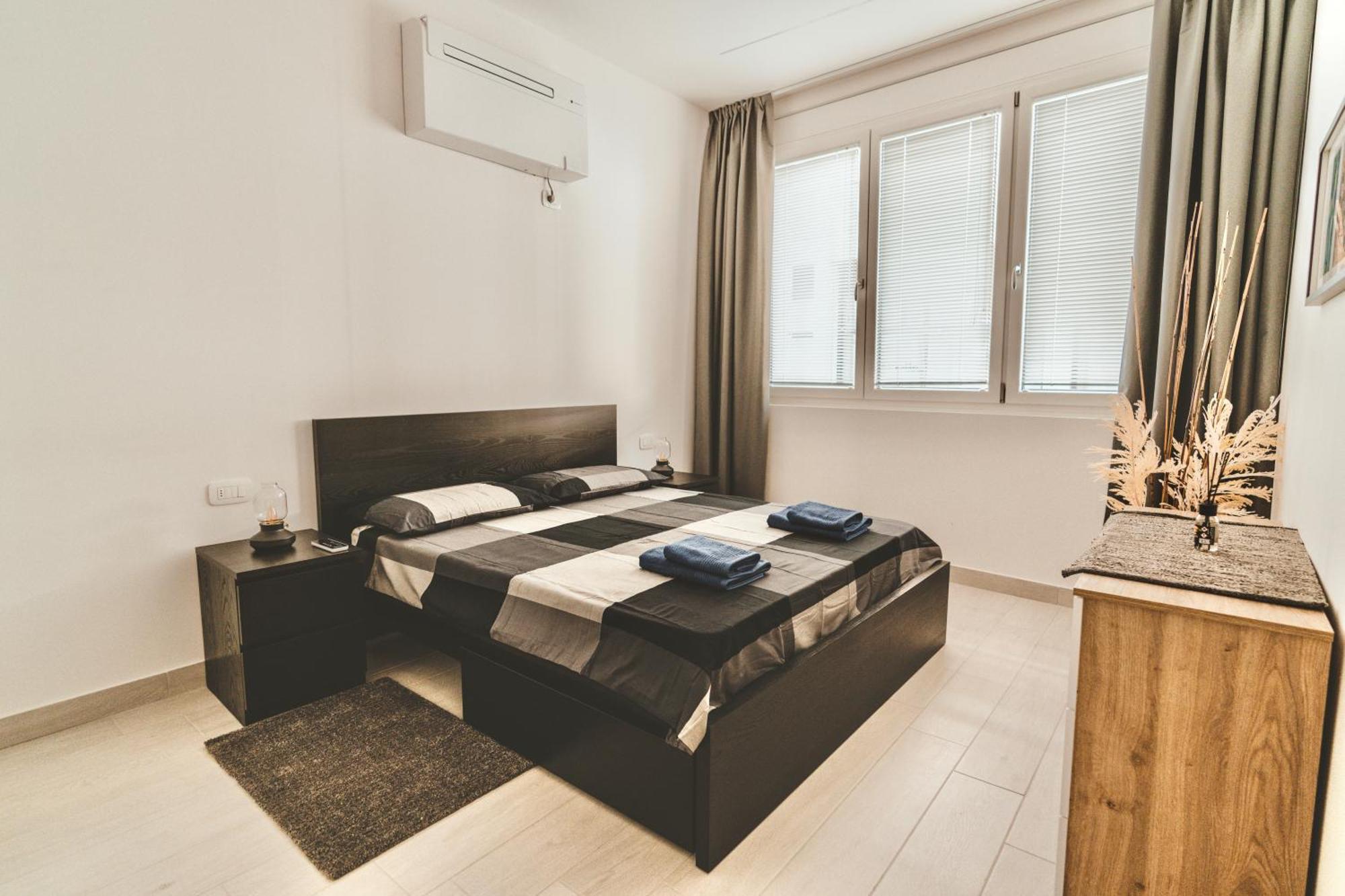 Exclusive Luxury Home With Private Parking Равенна Экстерьер фото